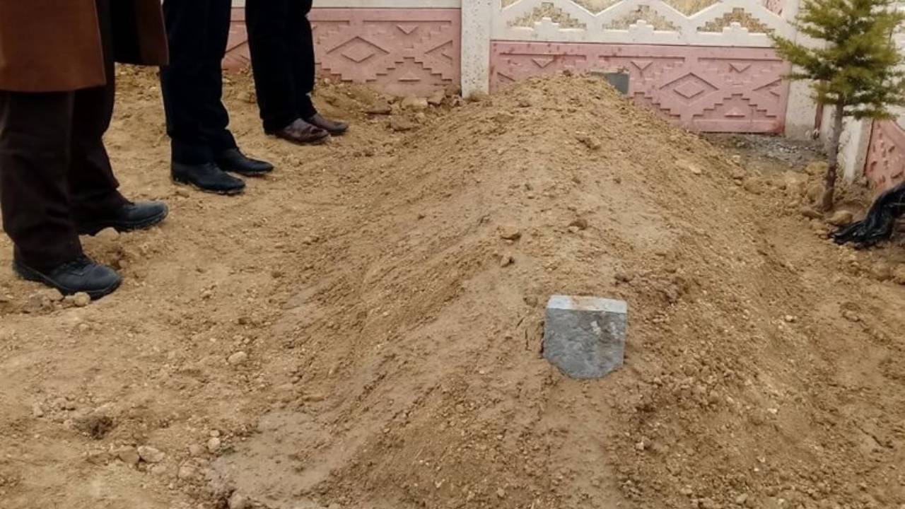 Büyükşehirdeki Mezarlarımız&nbsp;