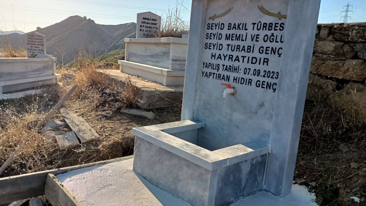 Elgazi Köyü – Türbe ve Mezarlar&nbsp;