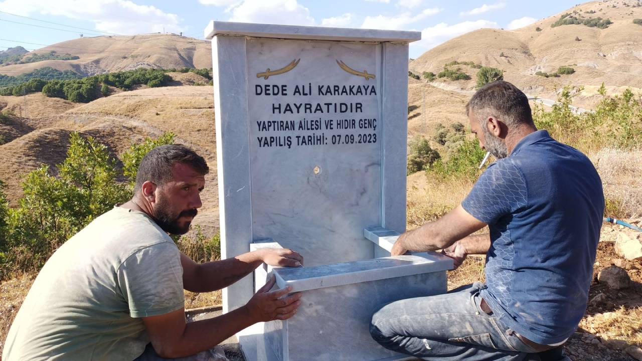 Elgazi Köyü – Türbe ve Mezarlar&nbsp;