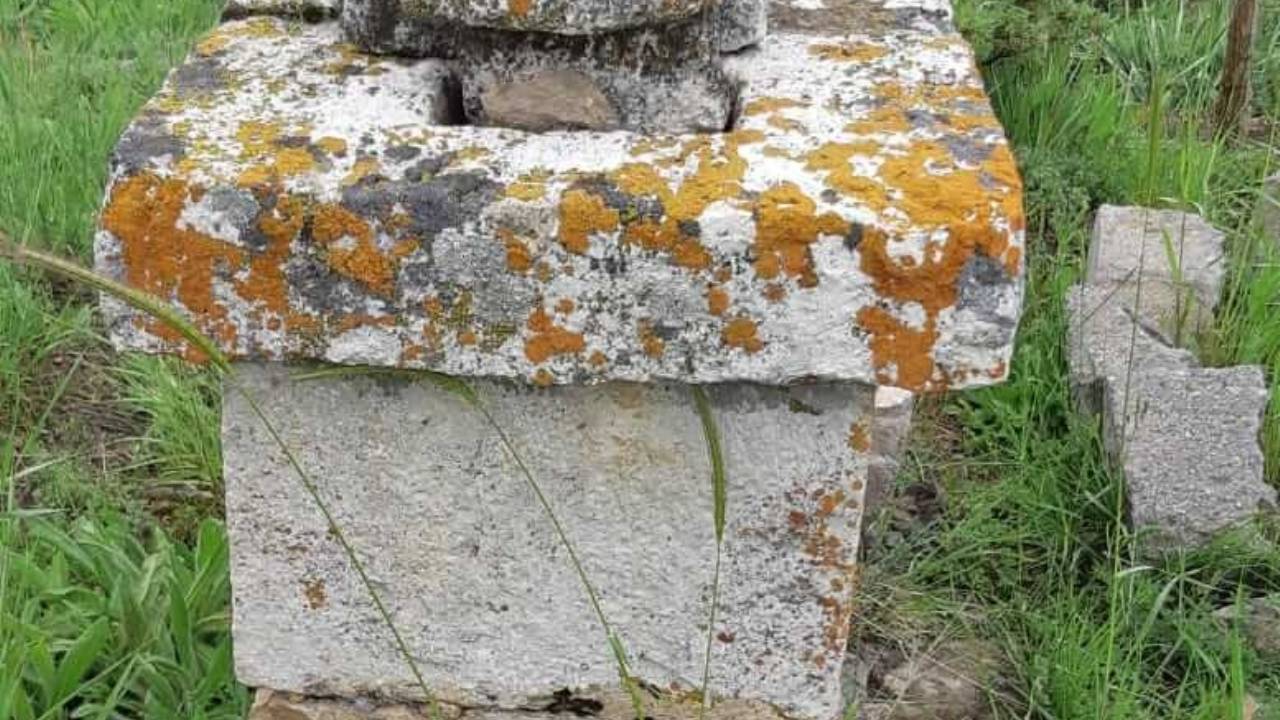 Elgazi Köyü – Türbe ve Mezarlar&nbsp;